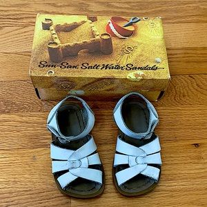 Sun-San Salt Water Sandals by Hoy